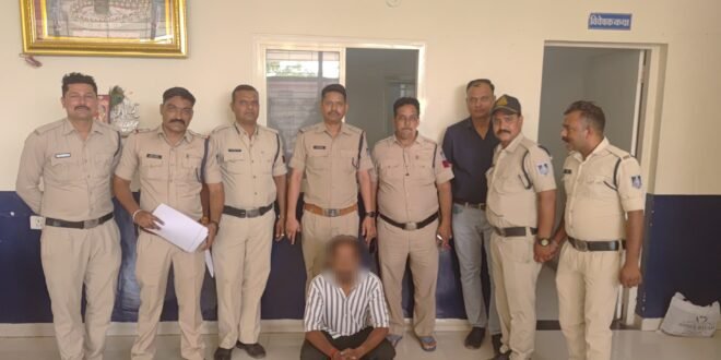 हुसैनी नगर काला गोरा भेरू रोड पर जानलेवा हमला करने वाले तीन नाबालिक सहित चार आरोपियों को किया गिरफ्तार-पश्चिम एक्सप्रेस का टर्मिनल मुंबई सेंट्रल स्टेशन से बदलकर बांद्रा टर्मिनस किया गया-उदयपुर सिटी-फारबिसगंज स्‍पेशल ट्रेन के फेरे विस्‍तारित-जावरा विधानसभा क्षेत्र में स्वास्थ्य क्षेत्र में विस्तार करने के उद्देश्य से विधायक डॉ राजेन्द्र पांडेय ने मुख्यमंत्री डॉ मोहन यादव व स्वास्थ्य मंत्री राजेन्द्र शुक्ल को पत्र लिखा-कस्तुरबा नगर फोर लेन का निर्माण कार्य शीघ्र प्रारंभ किया जाये निगम अध्यक्ष मनीषा शर्मा ने कलेक्टर को लिखा पत्र-नेशनल लोक अदालत का 10 मई को आयोजन संपत्तिकर एवं जलकर की बकाया राशि जमा करने पर अधिभार (सरचार्ज) की राशि में छूट बकायादार 2 स्थानों पर जमा करा सकेंगे बकाया राशि-नालो की सफाई का कार्य प्रगति पर-परीक्षा केन्द्र पर प्रतिबंधित वस्तुएं नहीं ले जा सकेंगे उम्मीदवार नेशनल लेवल एंट्रेस (नीट 2025) परीक्षा के लिए दिशा-निर्देश जारी
